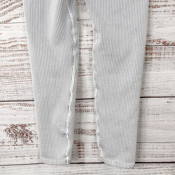 Good American Seamless Core Power Legging Black White, EUC, Size Large XL - Picture 8 of 10